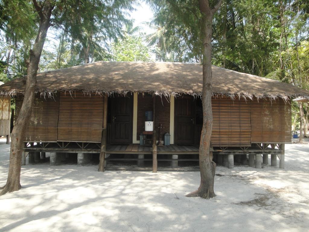 Menjangan Resort Karimunjawa Exterior foto