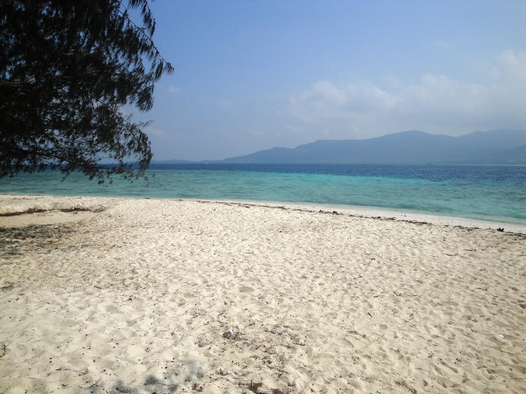 Menjangan Resort Karimunjawa Habitación foto