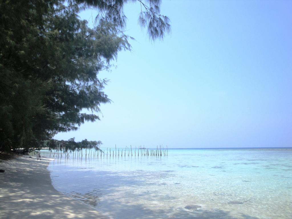 Menjangan Resort Karimunjawa Habitación foto